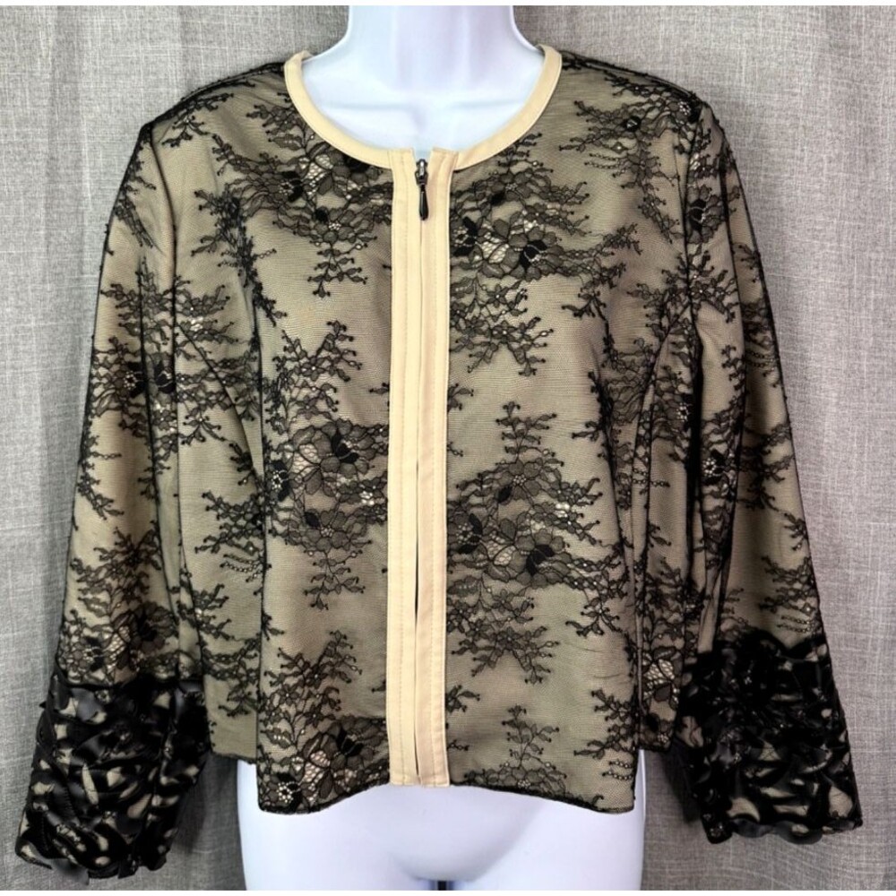 Chico's Black Label Lace Overlay Moto Jacket Faux Leather Cutwork Sleeves Size 1